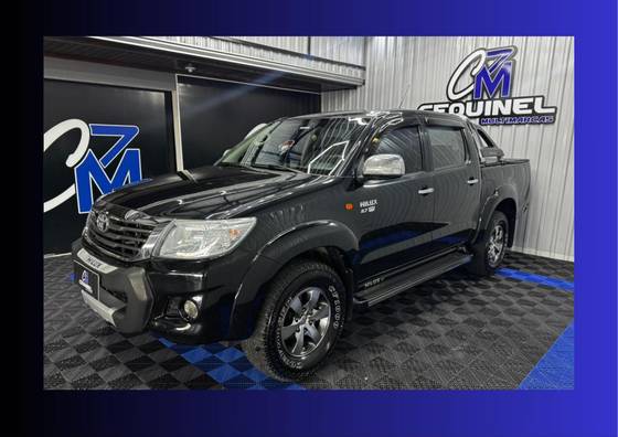 TOYOTA HILUX 2.7 SR 4X2 CD 16V FLEX 4P AUTOMÁTICO TOYOTA HILUX 2.7 SR 4X2 CD 16V FLEX 4P AUTOMÁTICO